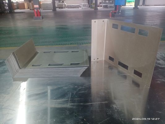 3D thermal forming Insulation barrier between EV power supply supply and high-voltage wiring harness