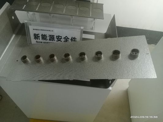 2D Rigid Mica Plate Composed Of Mica Tubes For Thermal Barrier Between EV Battery Cells with Anti-explosion valve